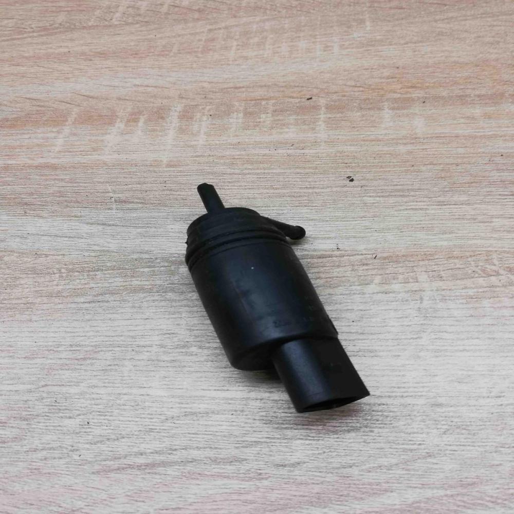 8377612   Headlight washer pump BMW 5 E39