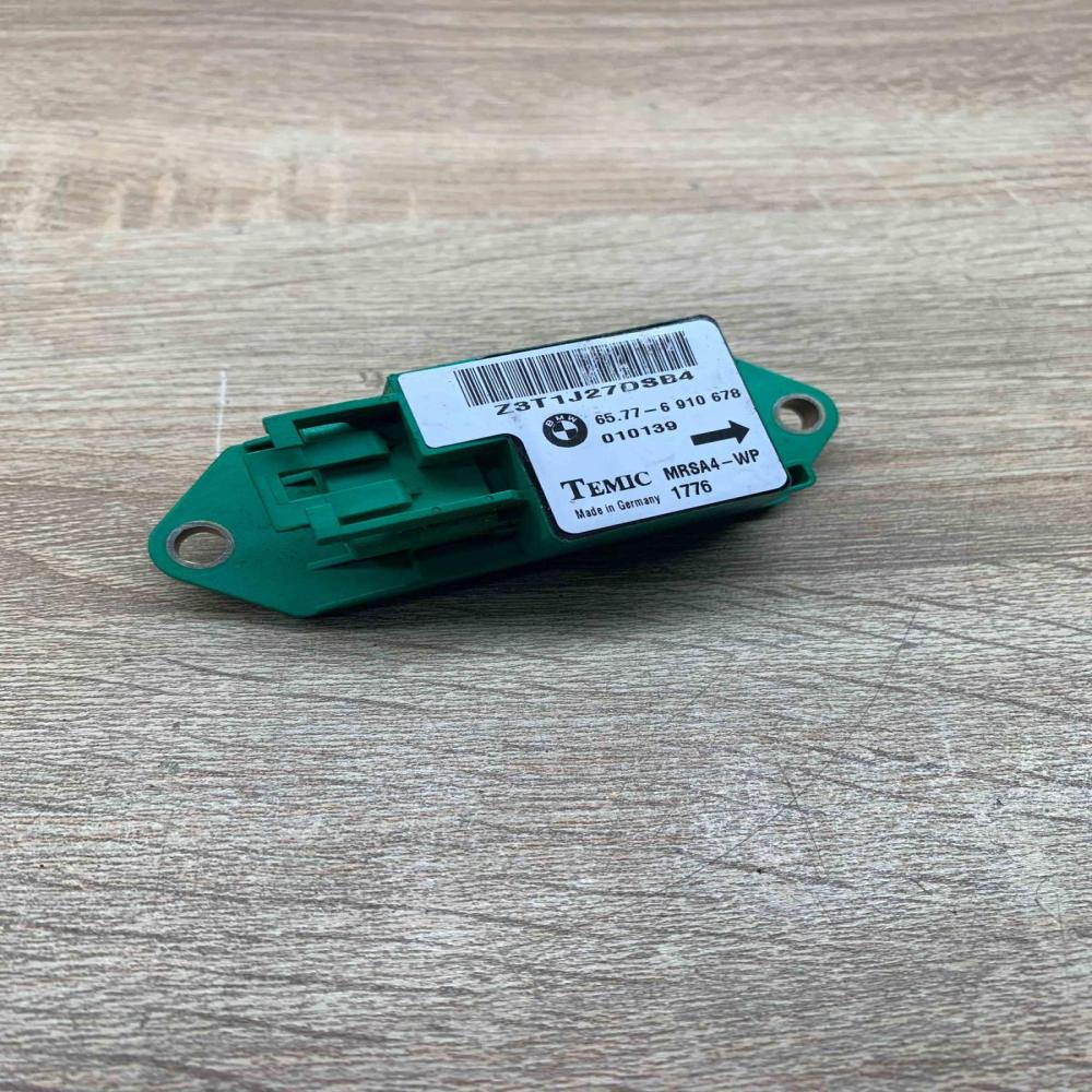 6910678   Airbag deployment crash/impact sensor BMW 5 E39
