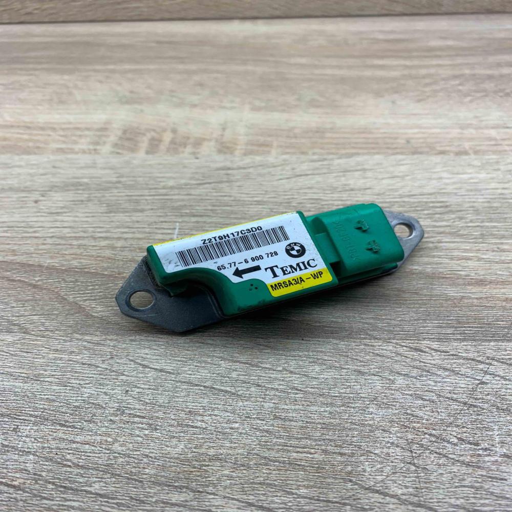 6900728   Airbag deployment crash/impact sensor BMW 5 E39