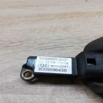 8d0959643b  Sensor Airbag deployment crash/impact sensor Audi A4 S4 B5 8D