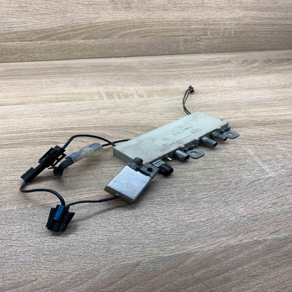 8378090 8362532 unit Aerial antenna amplifier BMW 5 E39