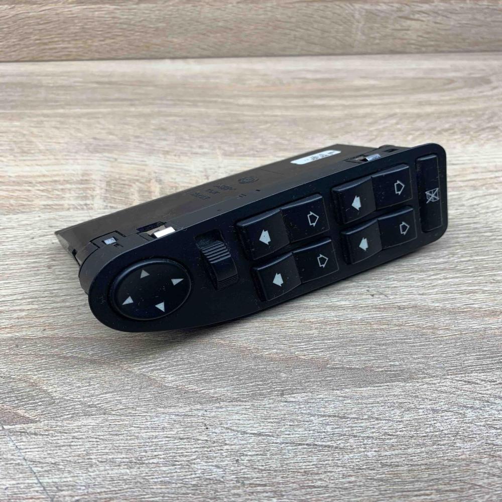 6904306   Electric window control switch BMW 5 E39
