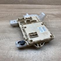 89221 0F010 892210F010  Fuse module Toyota Corolla Verso AR10