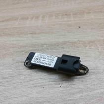 8d0959643b  Unit Airbag deployment crash/impact sensor Audi A4 S4 B5 8D