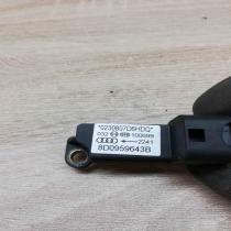 8d0959643b  Unit Airbag deployment crash/impact sensor Audi A4 S4 B5 8D