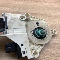 4F0959802D   Front door window regulator motor Audi A6 S6 C6 4F
