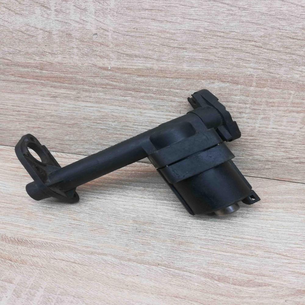 90 129 37 005 9012937005  Coolant heater control valve BMW 5 E39
