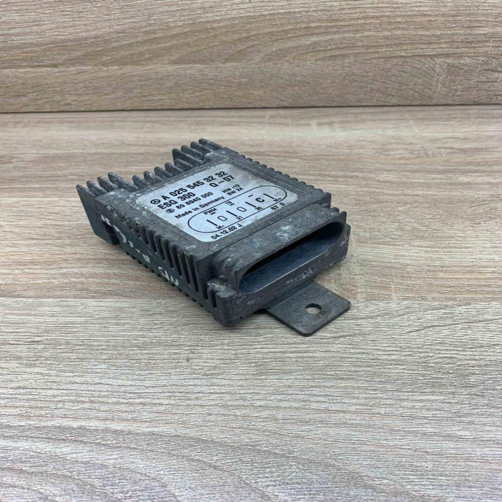 A0255453232 898940000  Coolant fan relay Mercedes-Benz A W168