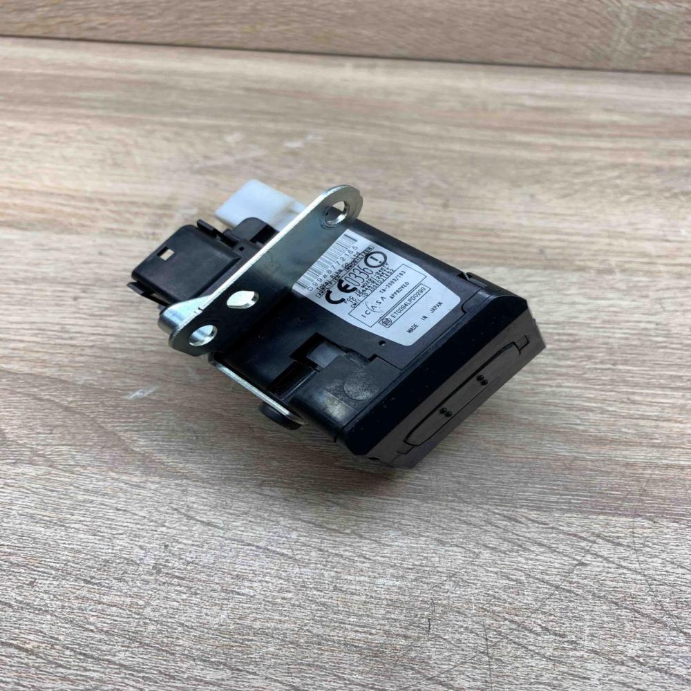 626399 000   Ignition lock Toyota Corolla Verso AR10