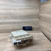 5L06 0460 1145 5K14  Fuse module Toyota RAV 4 (XA40)