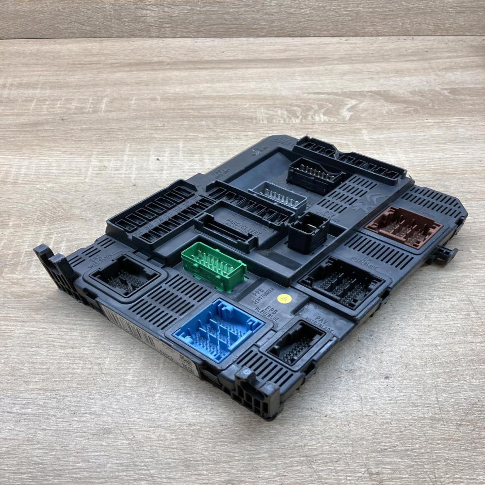 9678355980   Fuse module Citroen C2