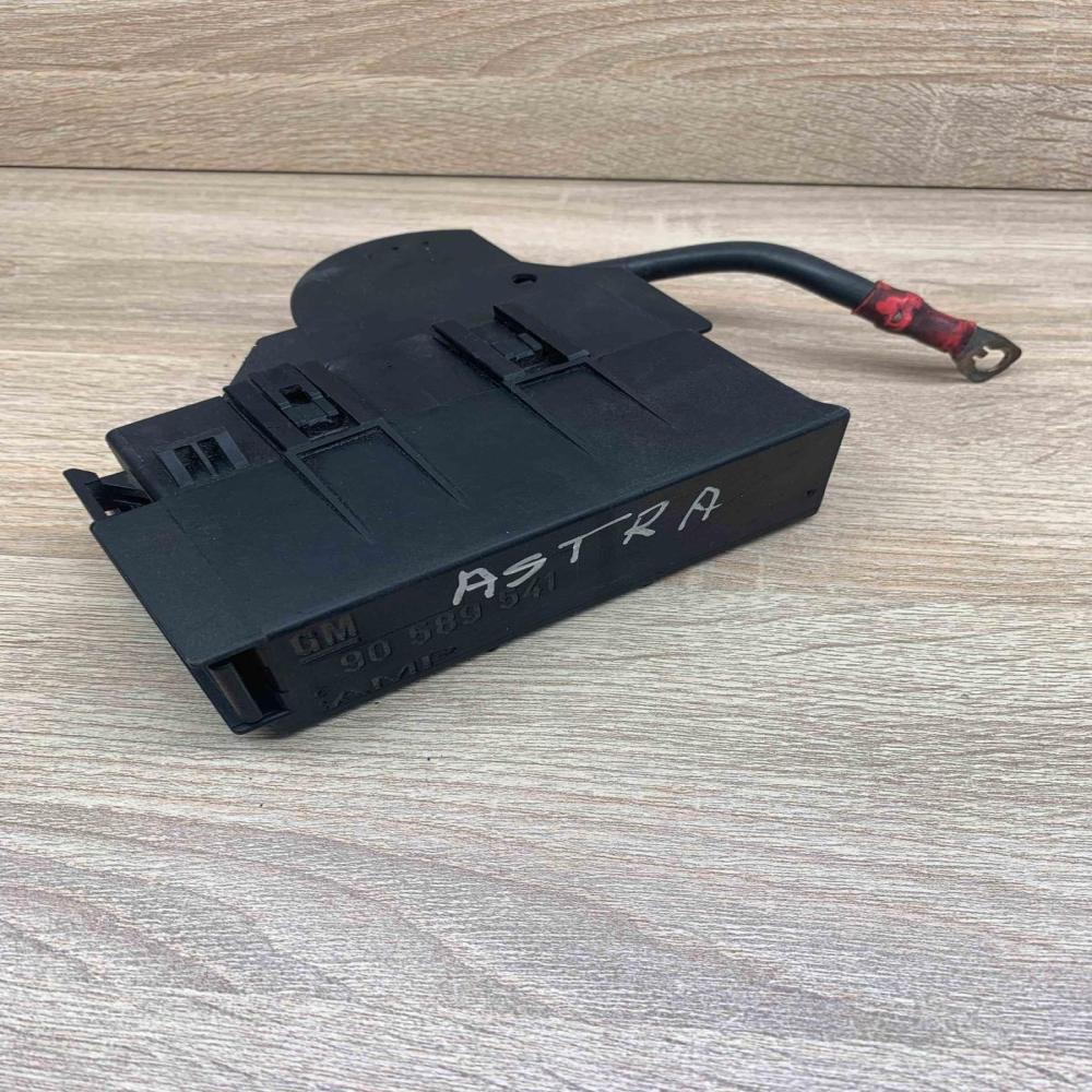 90589541   Fuse box set Opel Astra G
