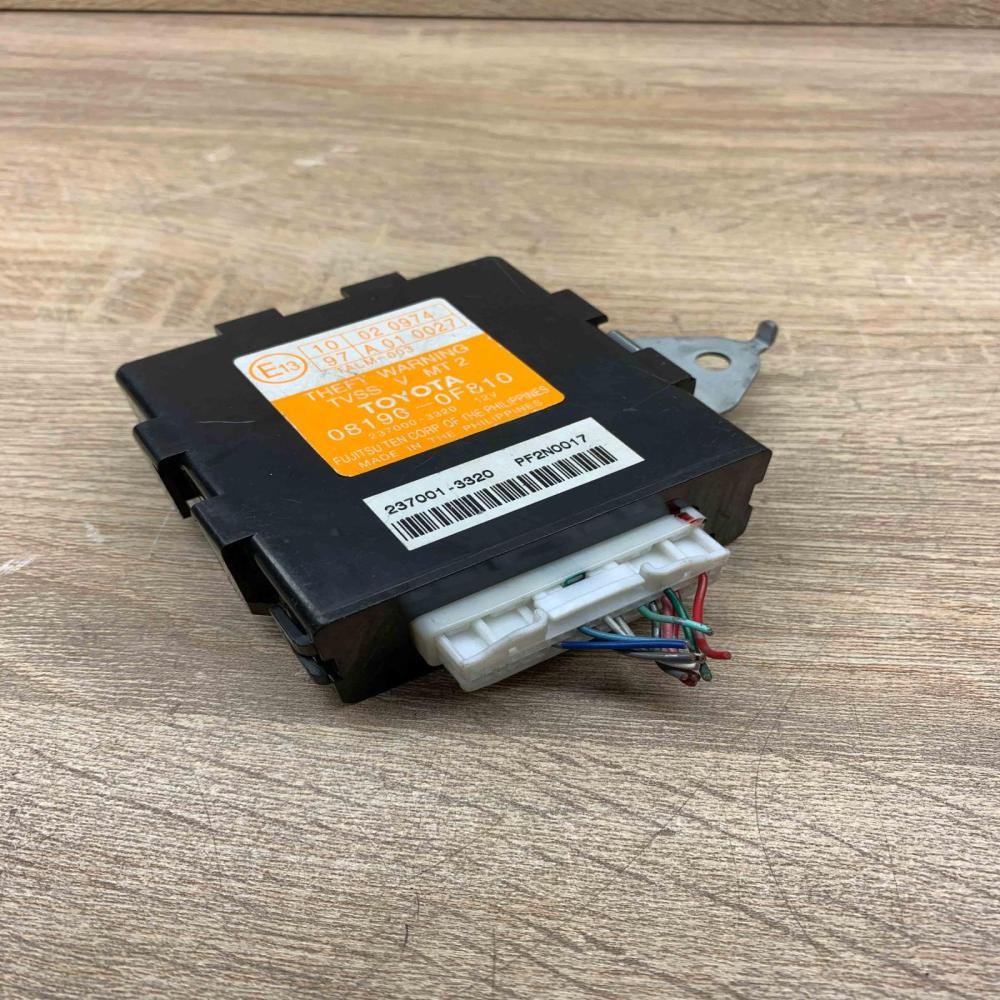 08190 0F810   Alarm control unit/module Toyota Corolla Verso AR10