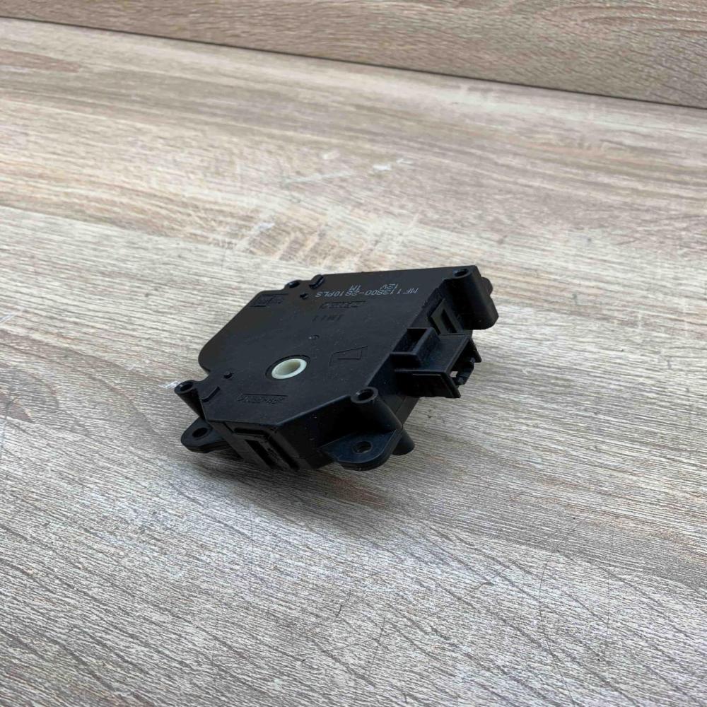 MF113800 2810 Unit  Air flap motor/actuator Toyota Avensis T270