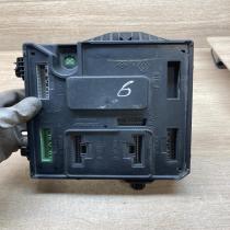 284B15986R   Central body control module Renault Megane II
