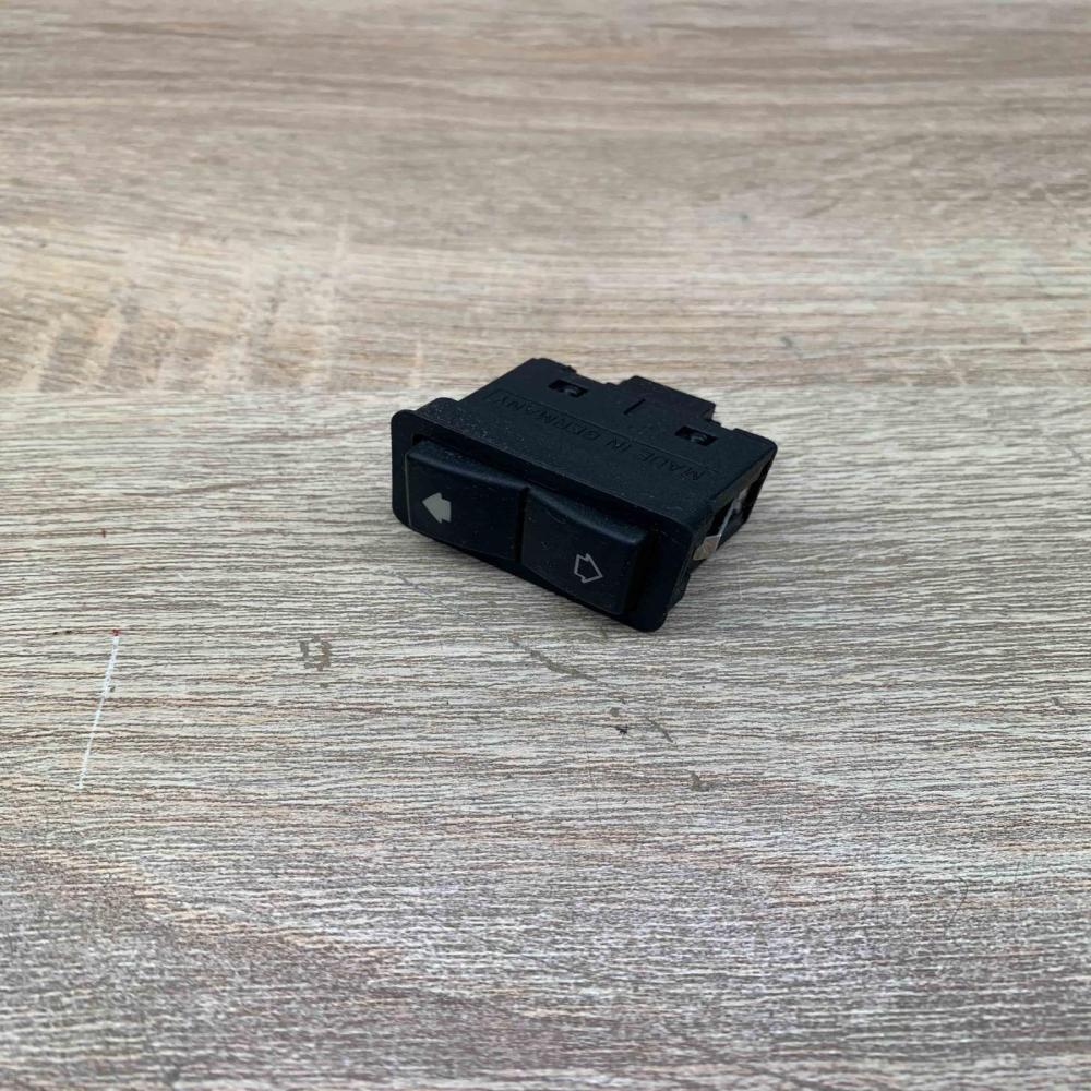 8368974   Electric window control switch BMW 5 E39