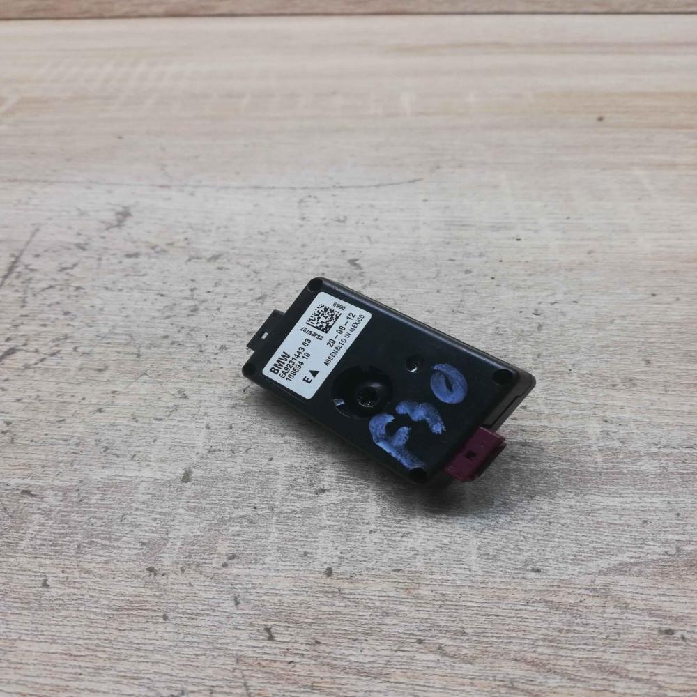 9231443 03 108594 10  Aerial antenna amplifier BMW 3 F30 F35 F31