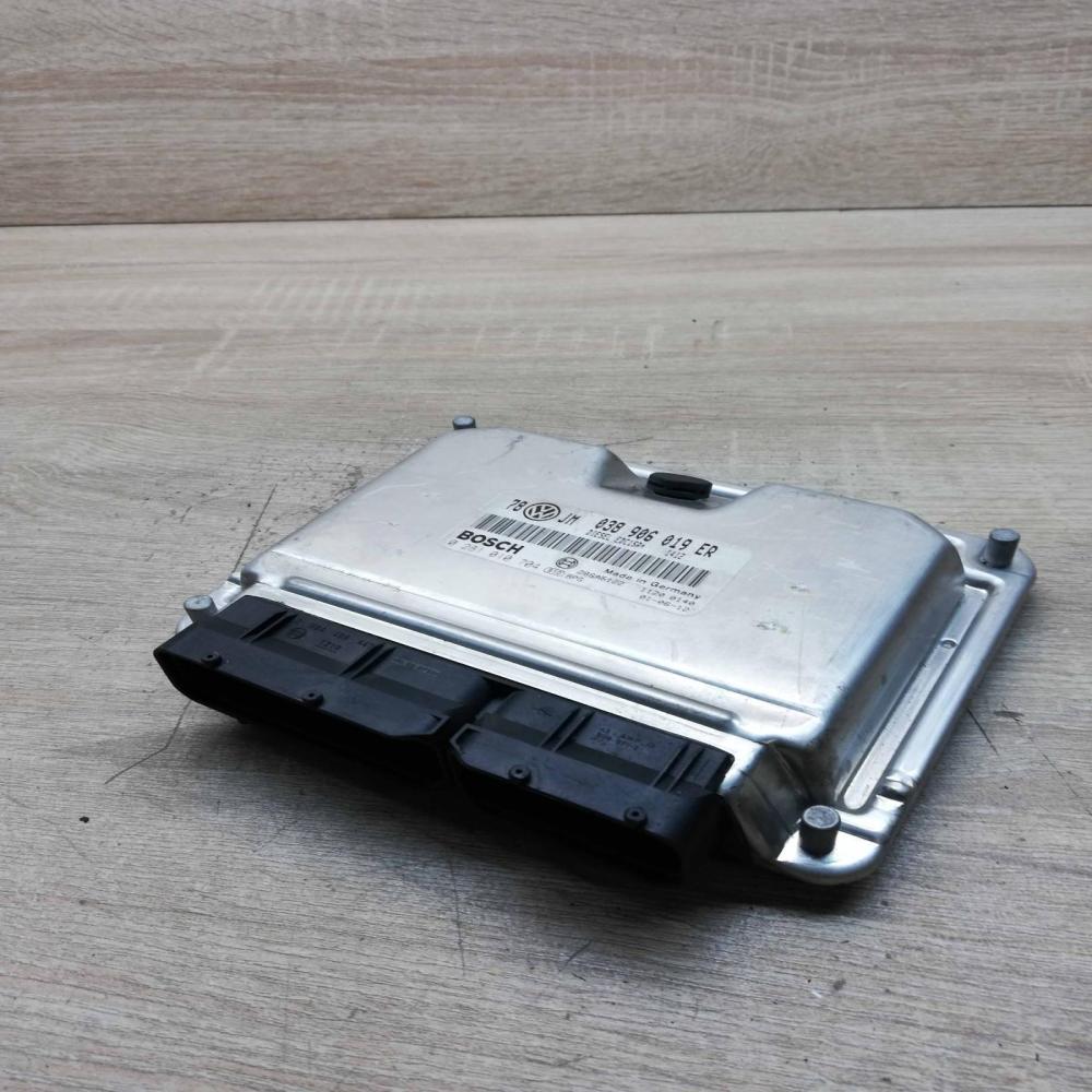 038906019er 0281010704  Engine control unit/module ECU Volkswagen PASSAT B5