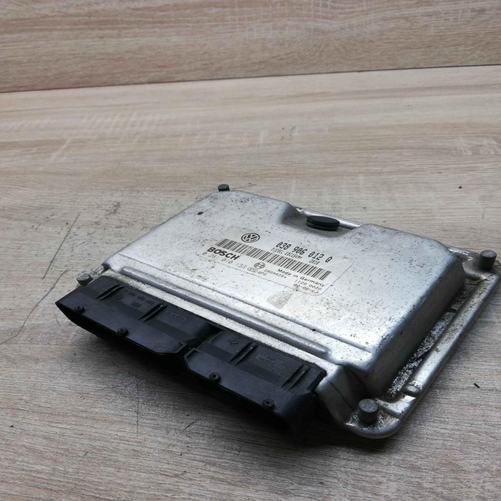 038906012q 0281010133  Engine control unit/module ECU Volkswagen PASSAT B5.5