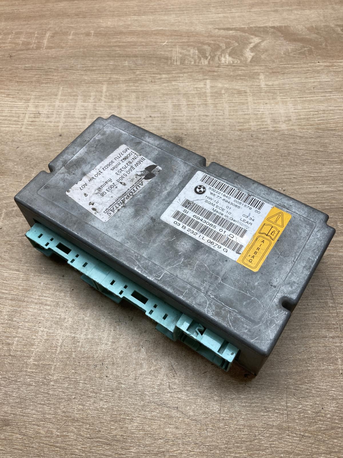 6943085 532221840  Airbag control unit/module BMW 5 E60 E61