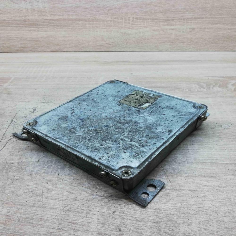 79738408   Engine control unit/module ECU Mazda 626