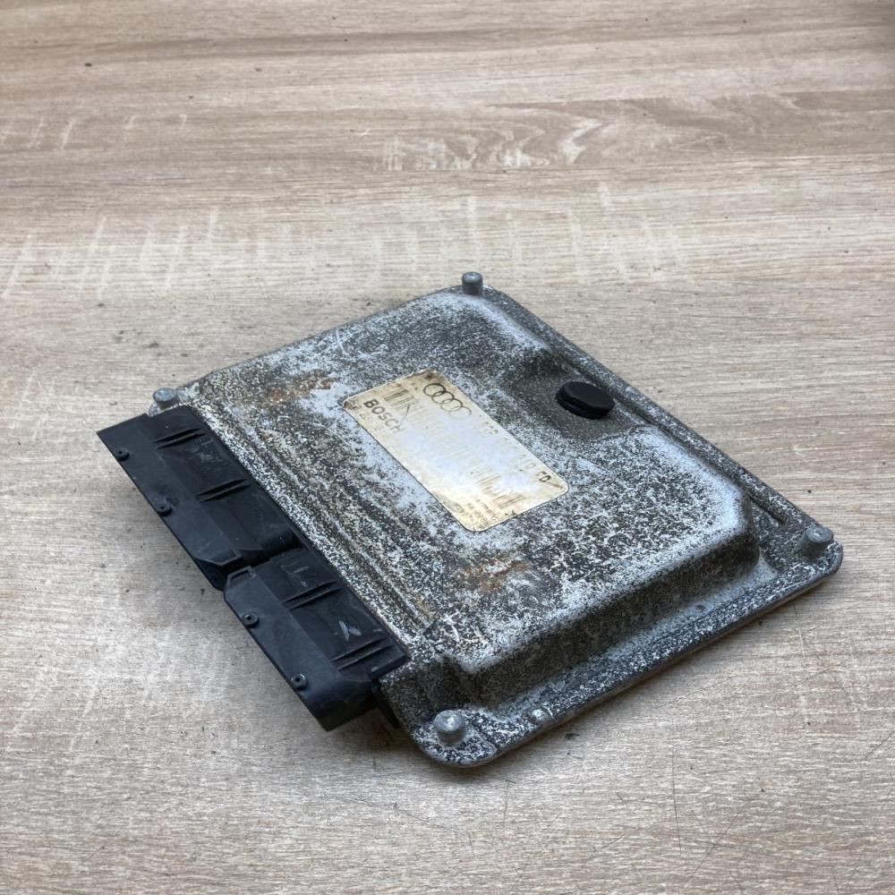 038906019FP   Engine control unit/module ECU Audi A4 S4 B5 8D