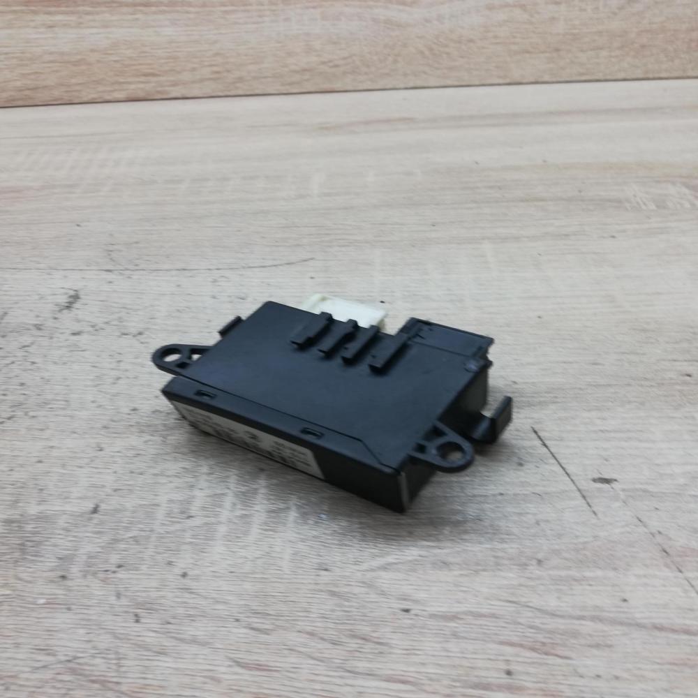 6916054 050218 15  Wing mirror control module BMW 3 E46