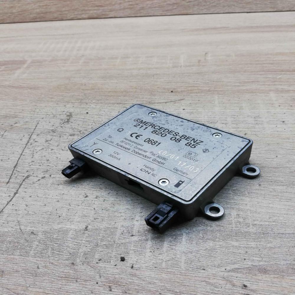2118200885   Aerial antenna amplifier Mercedes-Benz E W211