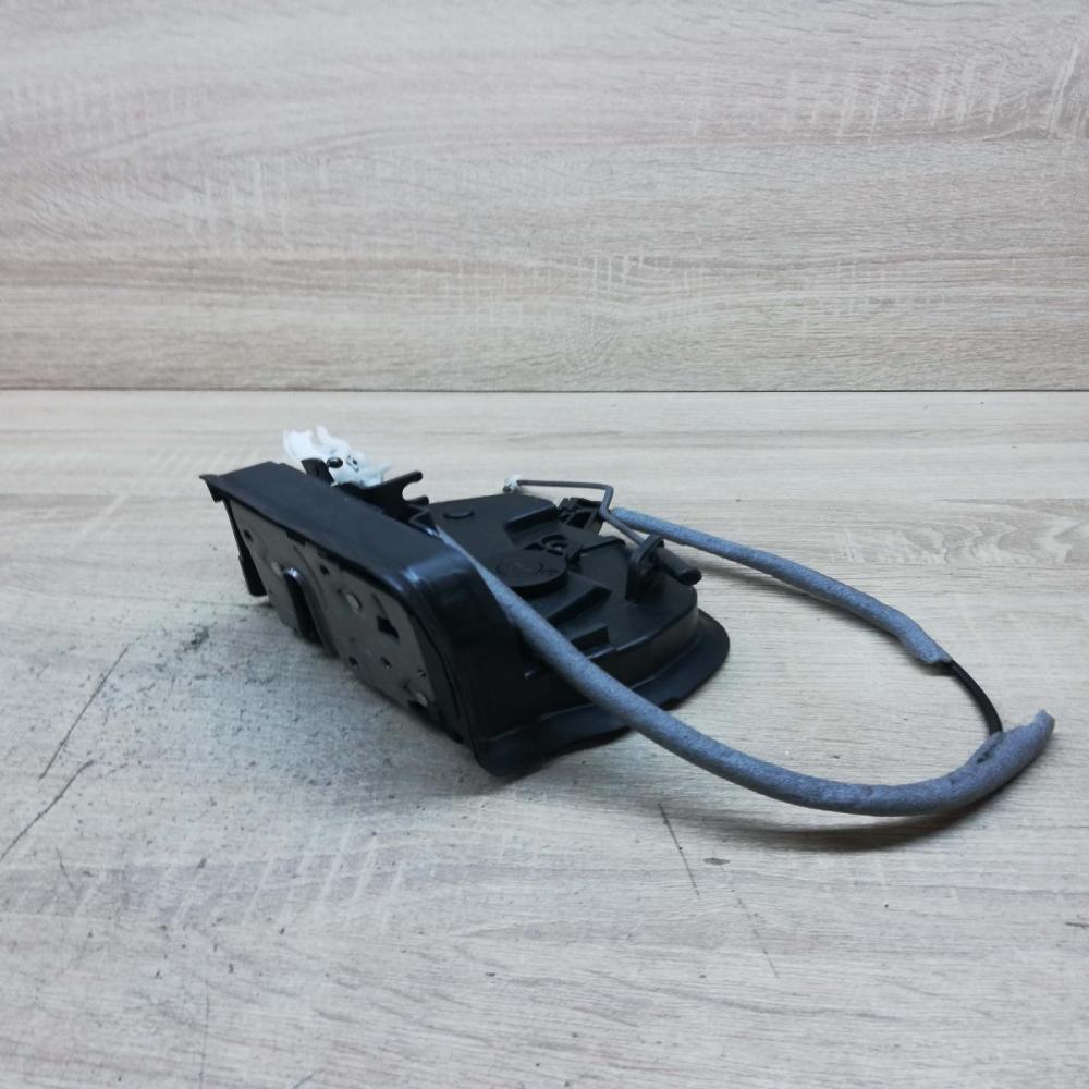 8402601   Rear door lock BMW X5 E53