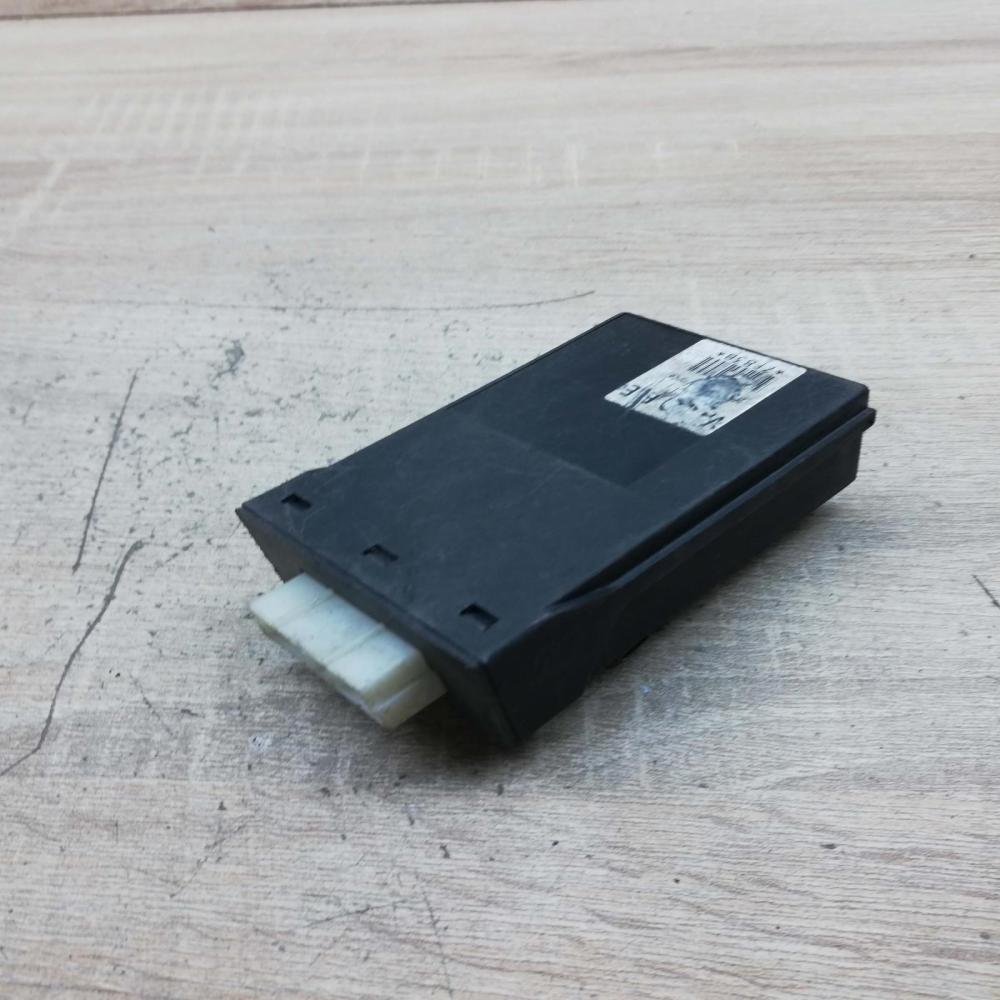 7f83b   Central body control module Peugeot 307