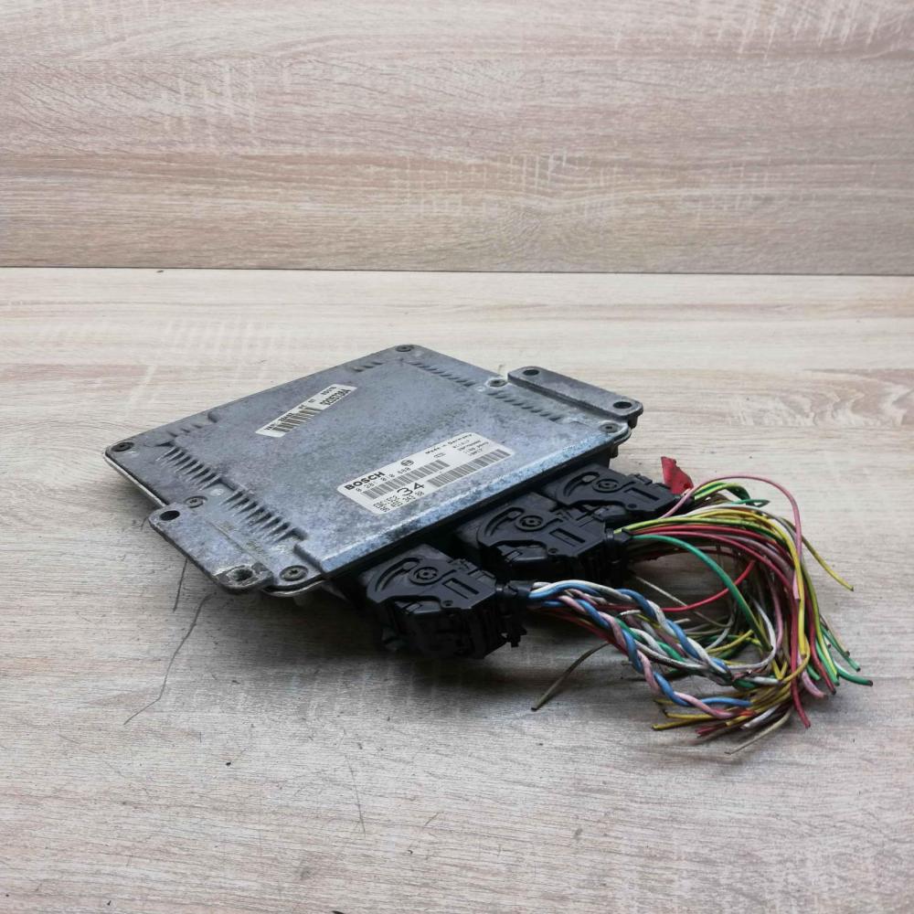 9645534380 0281010880  Engine control unit/module ECU Peugeot 607
