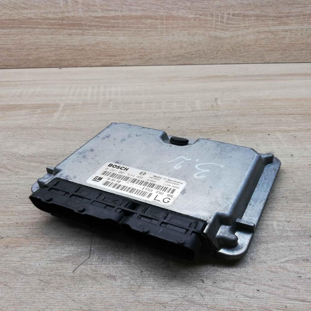 90569348 0281001634  Engine control unit/module ECU Opel Vectra B