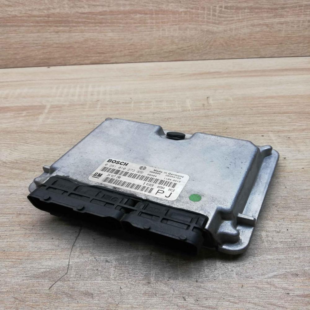 24417198 0281010273  Engine control unit/module ECU Opel Omega B1