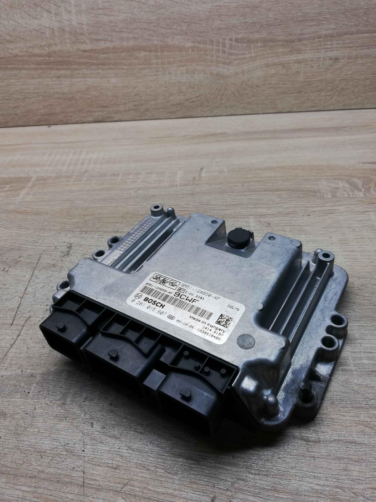 9m51 12a650 af 0281015607  Engine control unit/module ECU Ford Focus