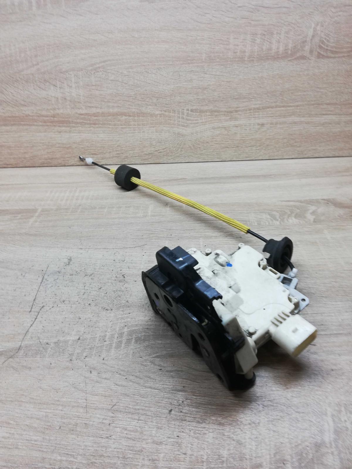 4f0839016a   Rear door lock Audi A6 S6 C6 4F