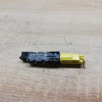 4b0959643d   Airbag deployment crash/impact sensor Audi A3 S3 8P