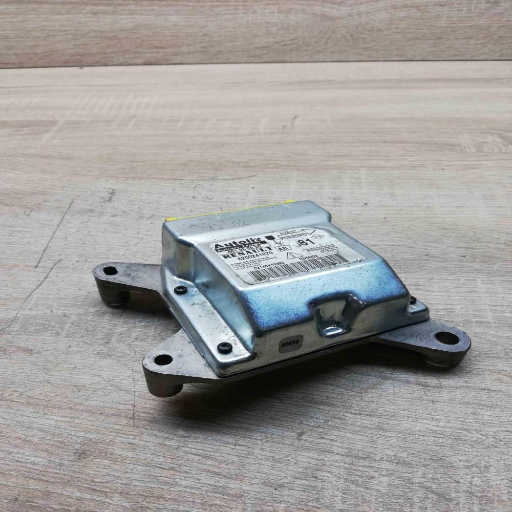 8200241270 601960000  Airbag control unit/module Renault Espace IV