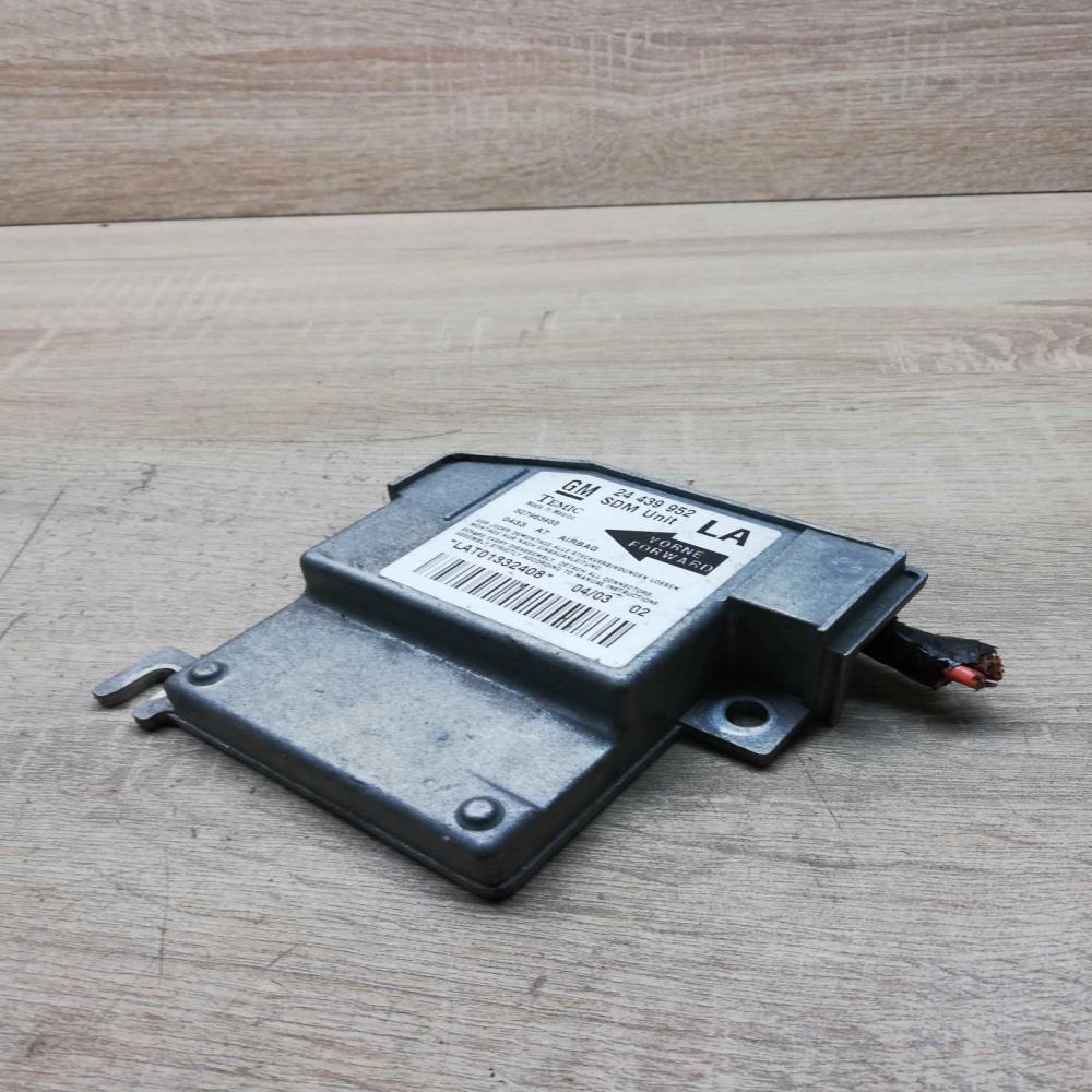 24439952 327963935  Airbag control unit/module Opel Corsa C