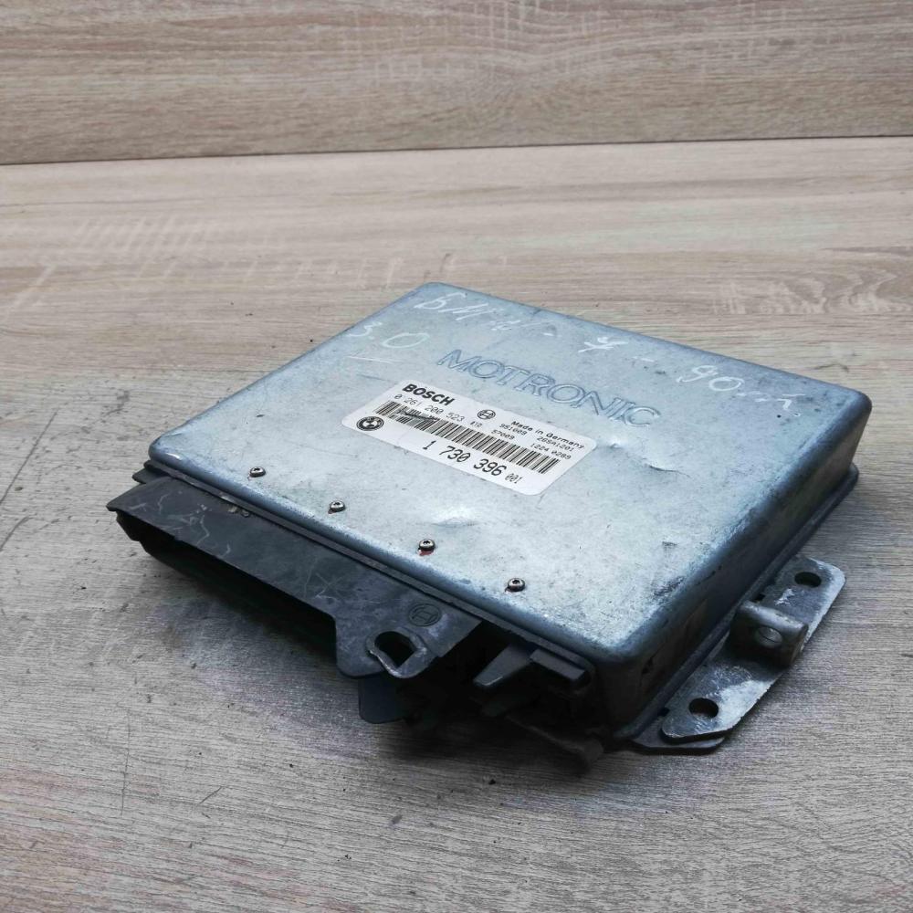 1730396 0261200523  Engine control unit/module ECU BMW 7 E32