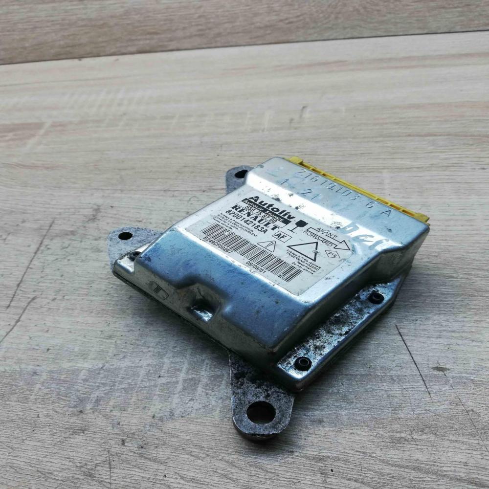 550758700 8200142183a  Airbag control unit/module Renault Laguna II