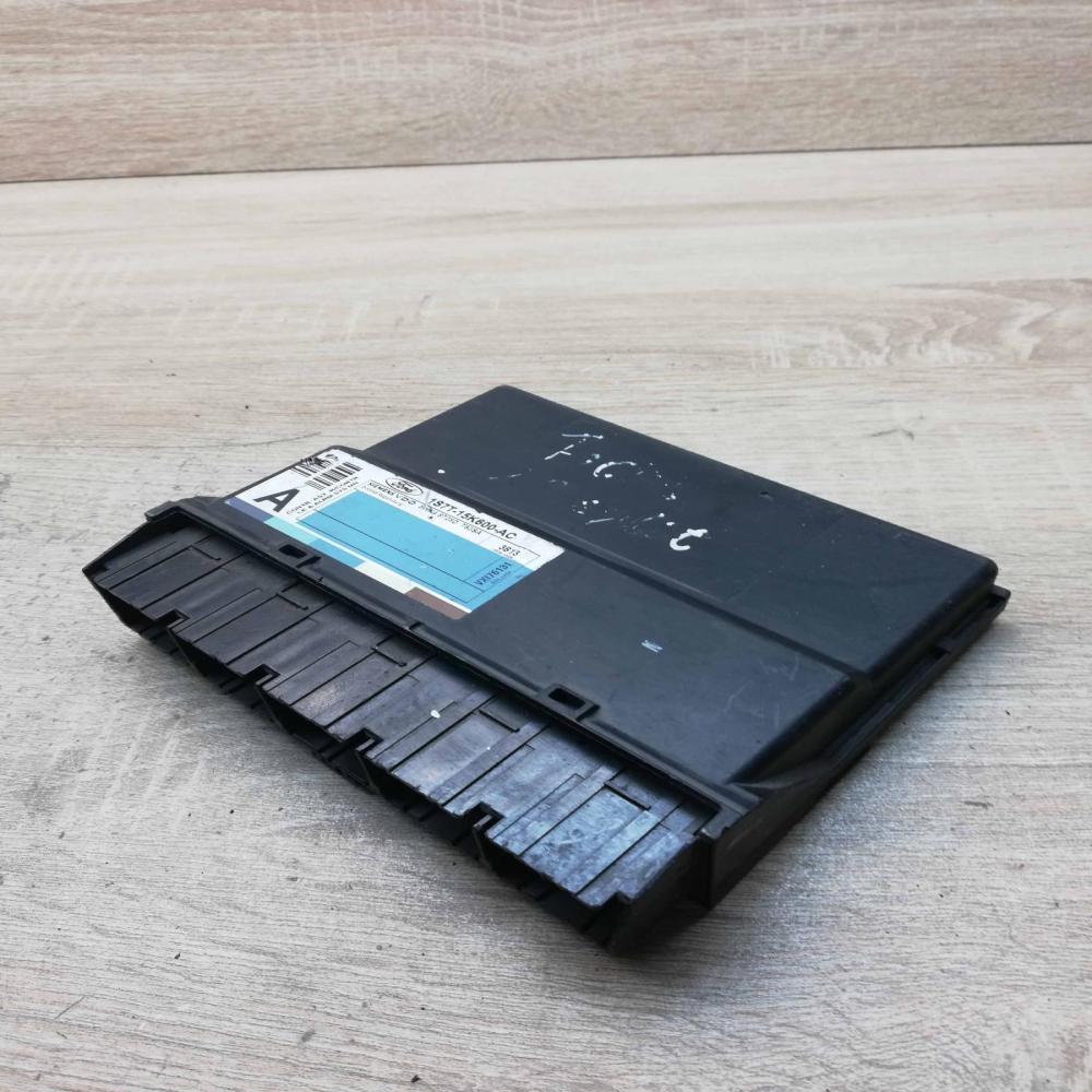 1s7t 15k600 ac 5wk48725d  Comfort/convenience module Ford Focus