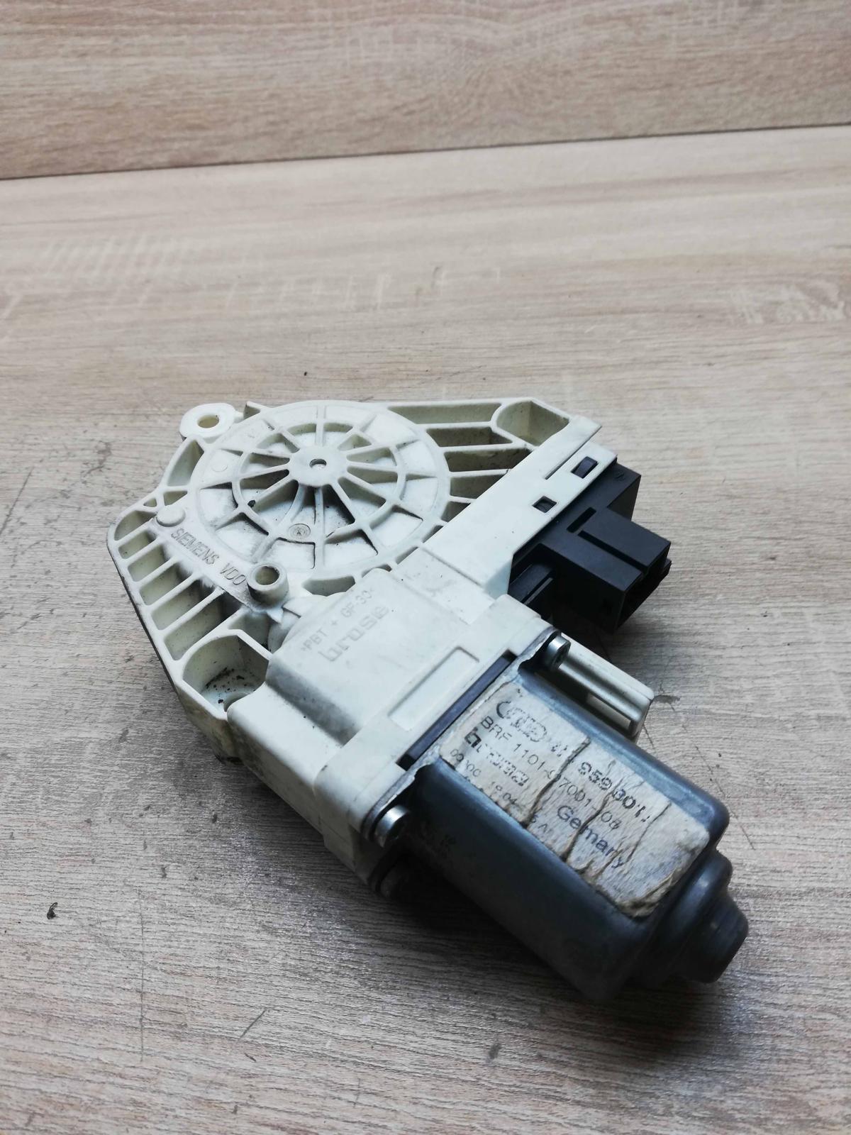 4f0959801a 1101 97001 05  Front door window regulator motor Audi A6 S6 C6 4F