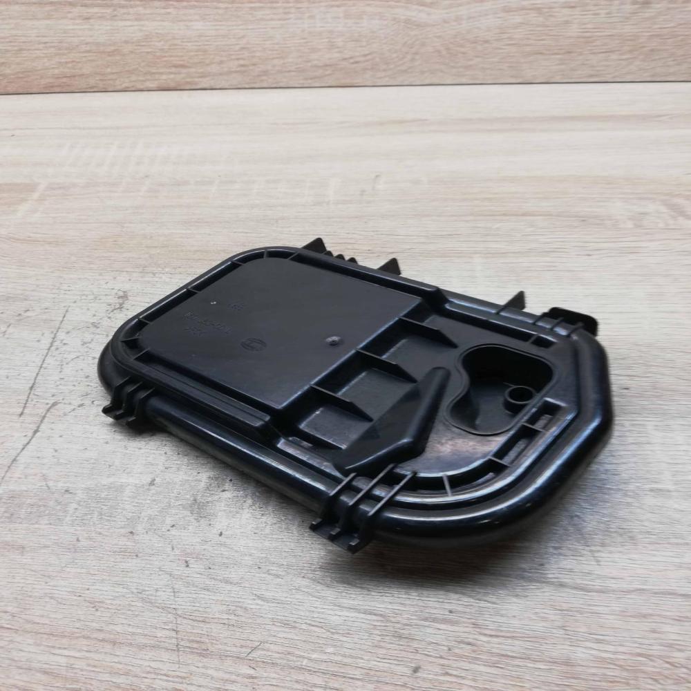 160163 00l   Headlight/headlamp dust cover Audi A6 S6 C6 4F