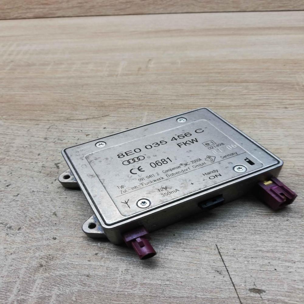 8e0035456c  Sensor Aerial antenna amplifier Audi A4 S4 B7 8E 8H