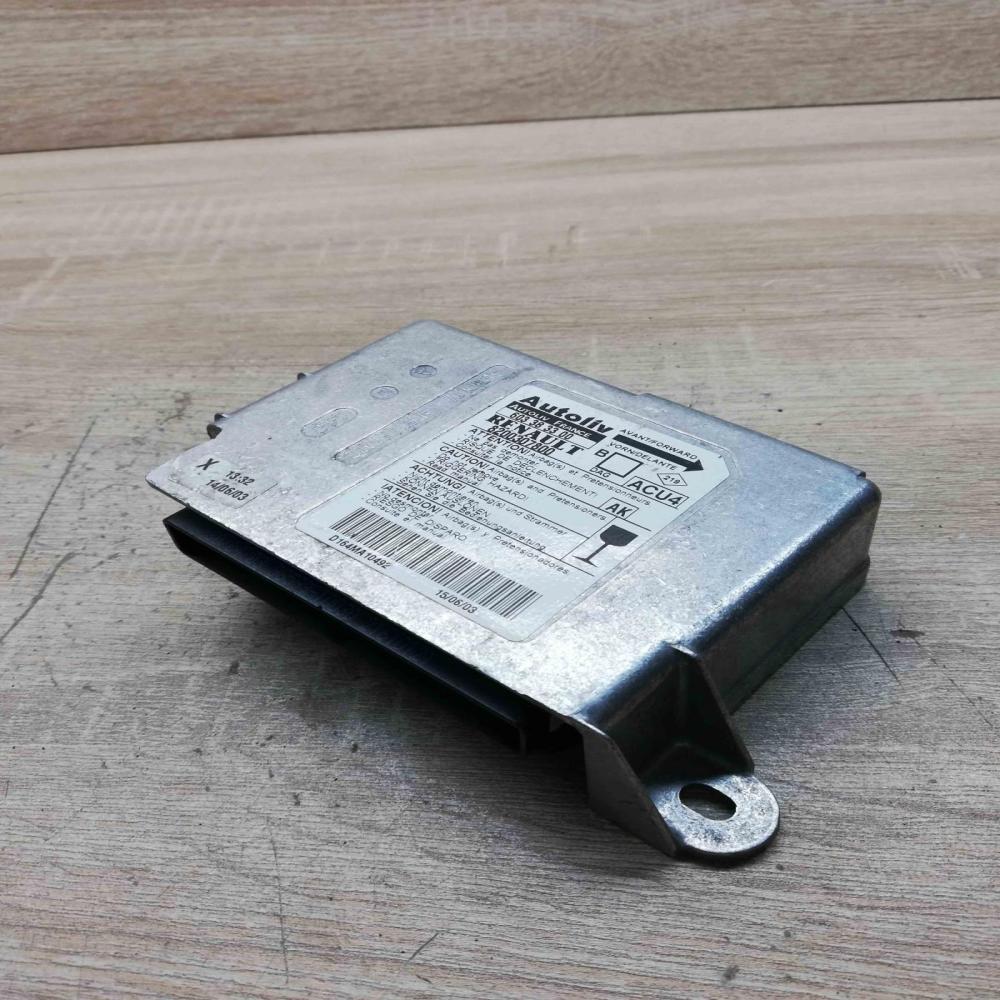 8200307800 603383300  Airbag control unit/module Renault Megane II