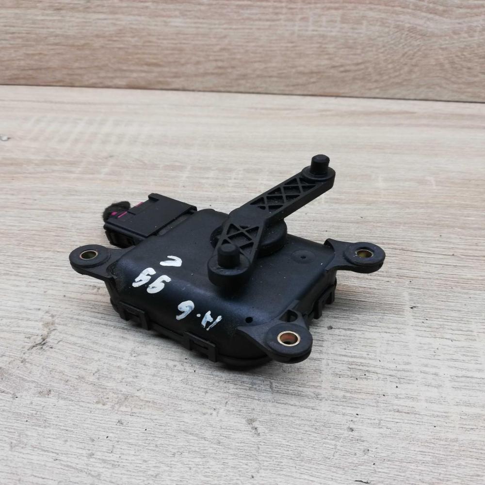 0132801125 4B1820511D  Air flap motor/actuator Audi A6 S6 C5 4B