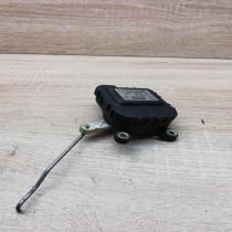 0132801138   Air flap motor/actuator Audi A6 S6 C5 4B