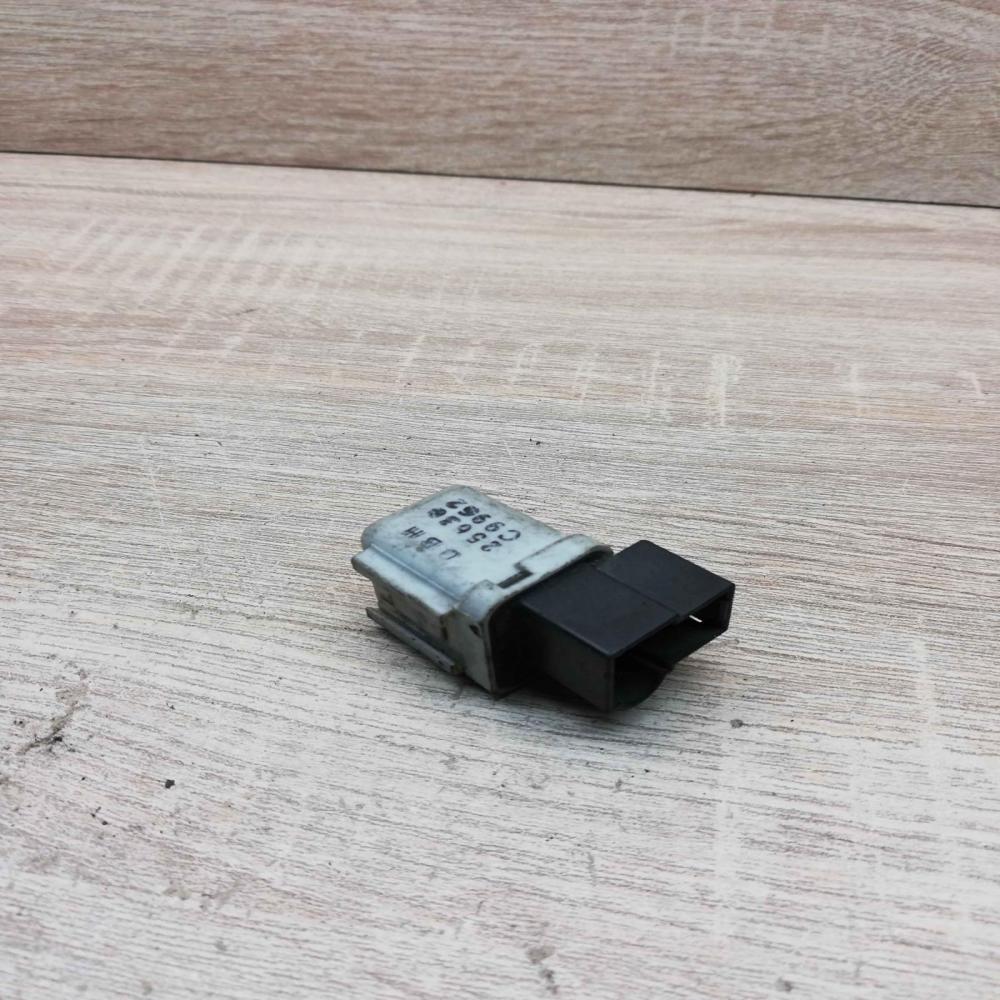 25630 C9962   Other relay Nissan Micra