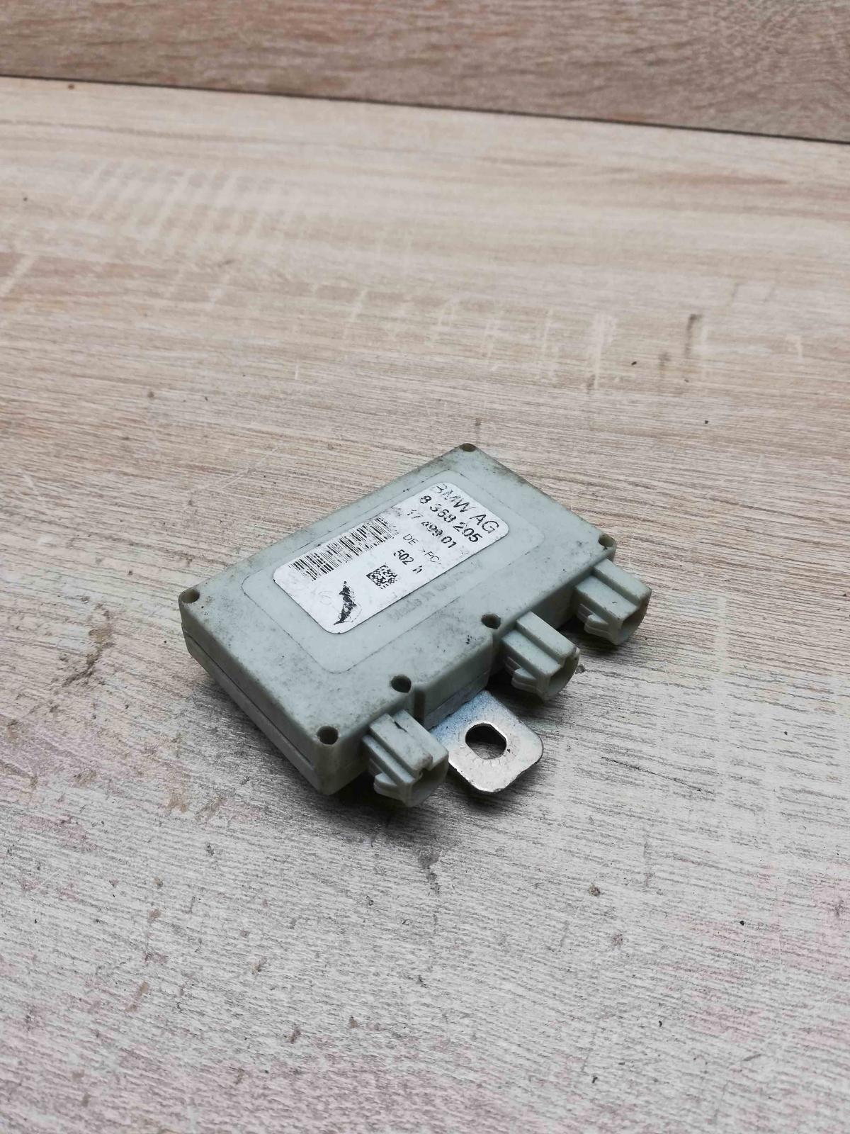8368205   Aerial antenna amplifier BMW 7 E65 E66