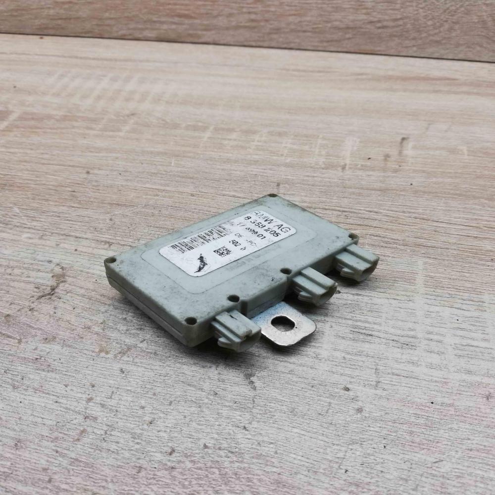 8368205   Aerial antenna amplifier BMW 7 E65 E66